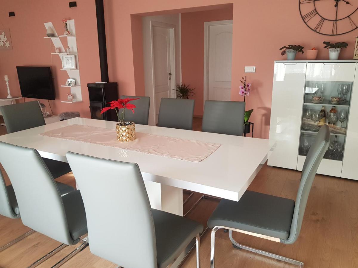 Apartmani Milutin Brodarica  Exterior foto